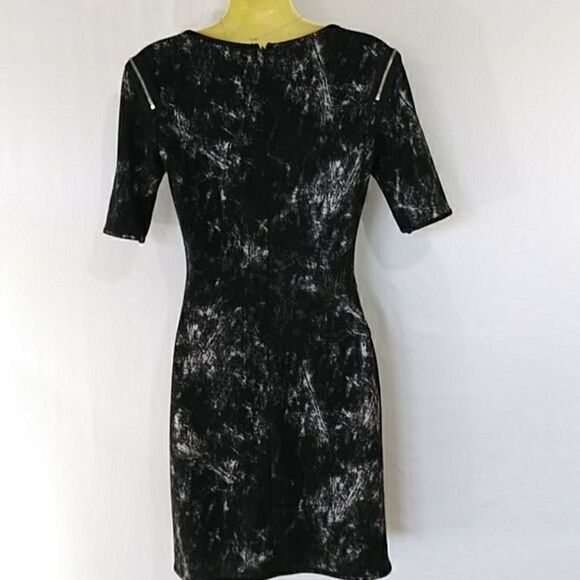GIANNI BINI DRESS ZIPPER ACCENT ABSTRACT PRINT MINI FORM FITTING NWOT~S… - Picture 7 of 8